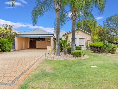 15 Kalyeeda Terrace, Ellenbrook WA 6069