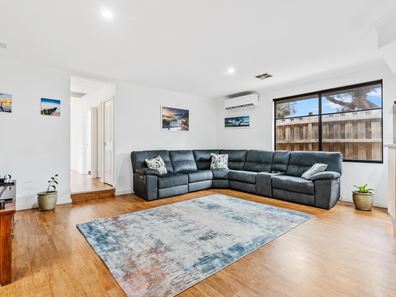 15 Kalyeeda Terrace, Ellenbrook WA 6069