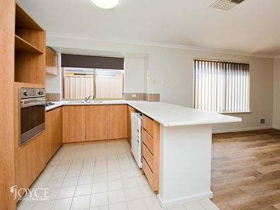 8 Leata Link, Madeley WA 6065