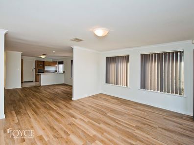 8 Leata Link, Madeley WA 6065