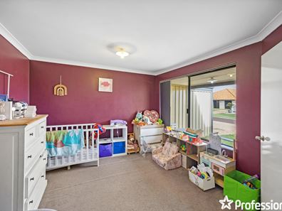 11 Kelston Way, Australind WA 6233