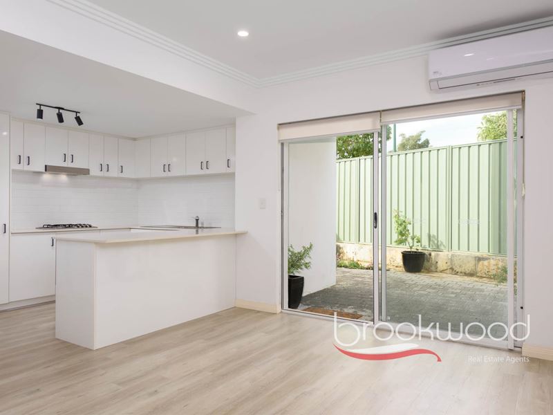 4/4 Mellar Court, Midland WA 6056