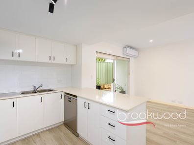4/4 Mellar Court, Midland WA 6056