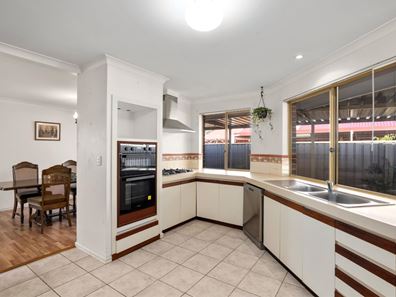 19 Bremer Court, Jane Brook WA 6056