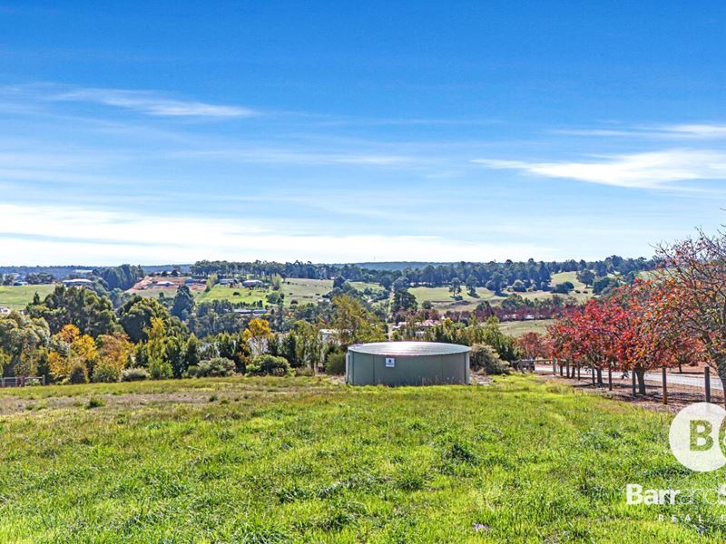 15 Robinia Way, Kangaroo Gully WA 6255