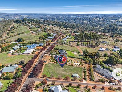 15 Robinia Way, Kangaroo Gully WA 6255