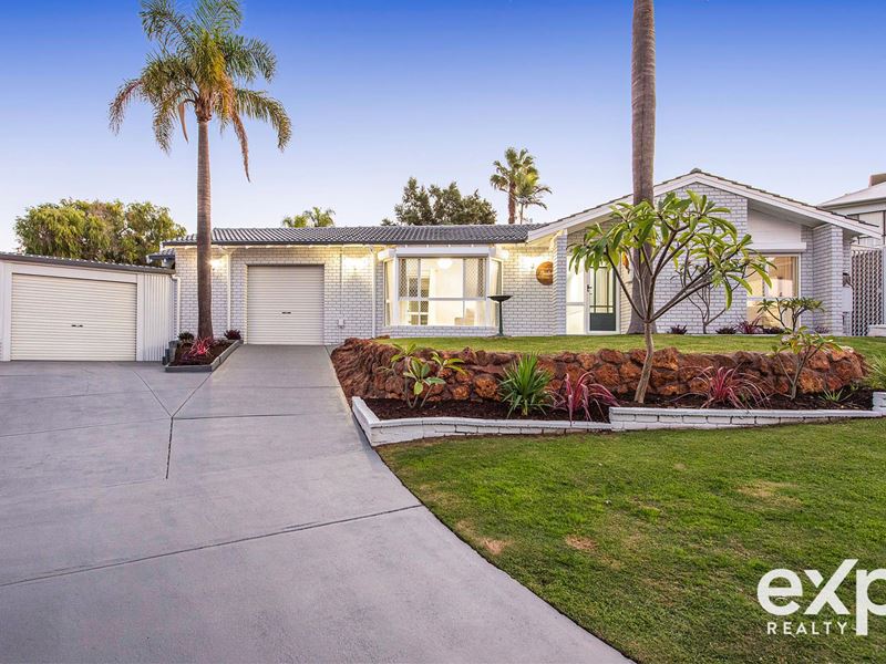 5 Monash Court, Halls Head WA 6210