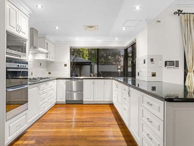 29 Dunvegan Road, Applecross WA 6153