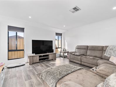 27 Faverolles Drive, Southern River WA 6110