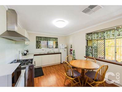 11 Elmslie Street, Orelia WA 6167
