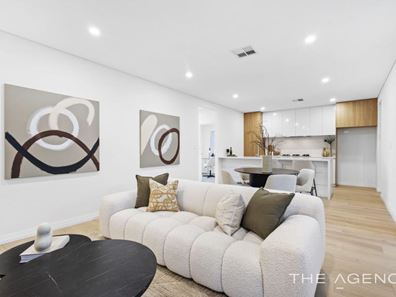 9c Maddox Crescent, Melville WA 6156