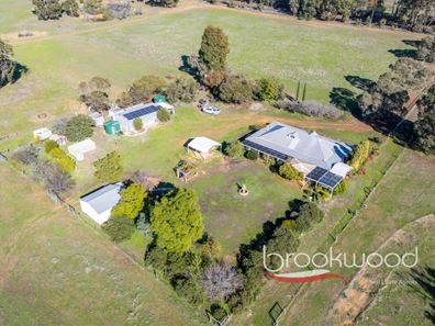 411 Dinsdale Road, Wooroloo WA 6558