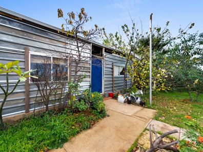 74 Sylvester Street, Coolgardie WA 6429
