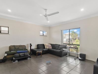 24 Haldane Crescent, Baynton WA 6714