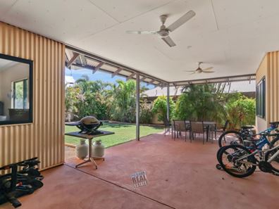 24 Haldane Crescent, Baynton WA 6714