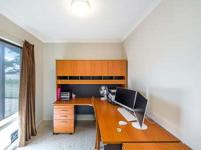 4 Mastalerz Retreat, Toodyay WA 6566