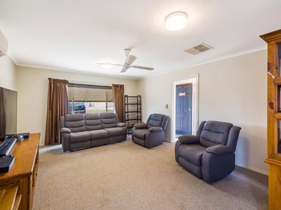 4 Mastalerz Retreat, Toodyay WA 6566