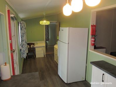 5 Arthur Street, Varley WA 6355