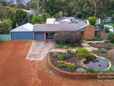 10 Cagney Way, Lesmurdie WA 6076