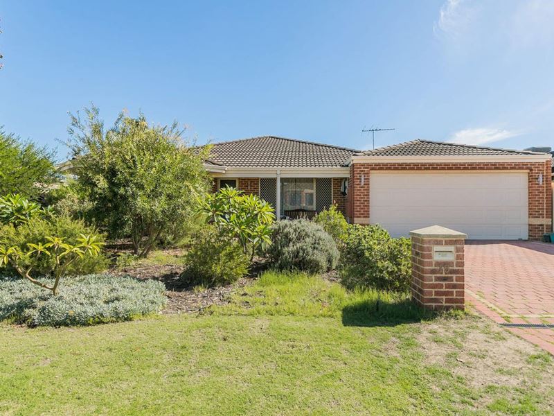 15 Yelka Way, Bertram WA 6167