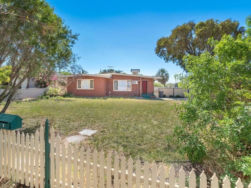7 Sherlock Way, Rangeway WA 6530