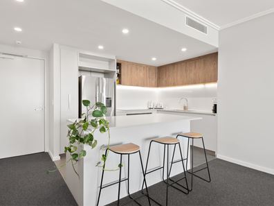 202/8 Henley Street, Como WA 6152