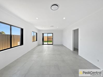 10 Sardinia Place, Hammond Park WA 6164