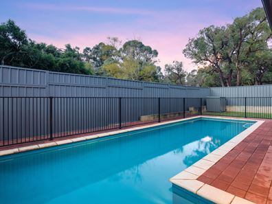 16 Finnerty Street, Karrinyup WA 6018
