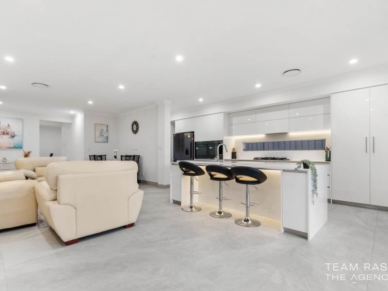 6 Jumilla Way, Caversham WA 6055