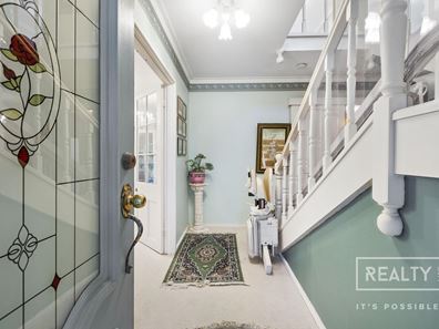 15 Whitley Crescent, Karrinyup WA 6018