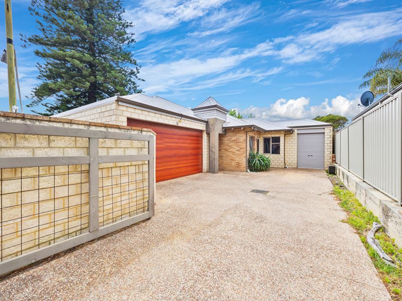 3A Moolyeen Road, Carey Park WA 6230