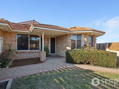 12 Mainsail Terrace, Yangebup WA 6164
