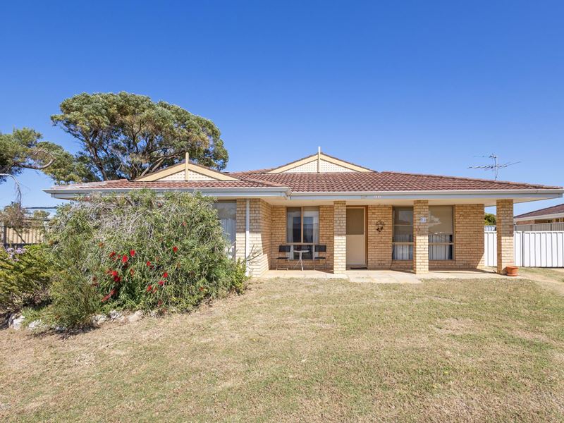 7 Morcombe Road, Leeman WA 6514