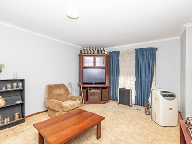 7 Morcombe Road, Leeman WA 6514