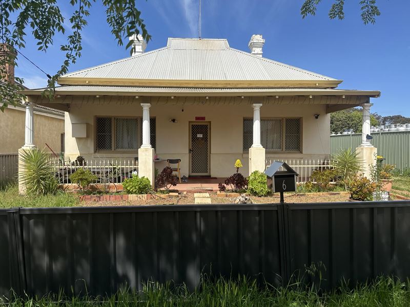 6 Claude  Street, Katanning WA 6317
