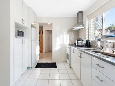 33B Dumond Street, Bentley WA 6102