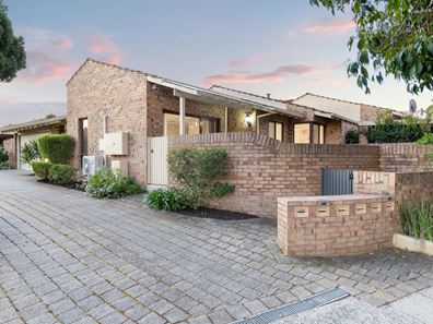 2/45 Park Street, Como WA 6152