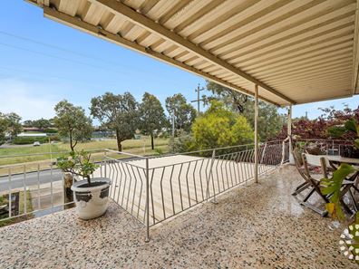 13 Annie Street, Beaconsfield WA 6162