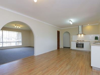58C Ross Street, Cloverdale WA 6105