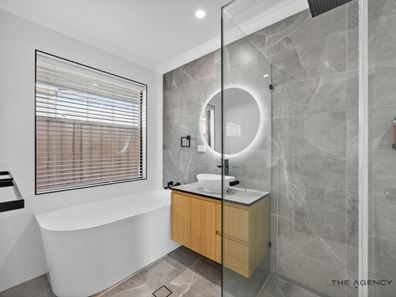 39 Timbercrest Road, Thornlie WA 6108