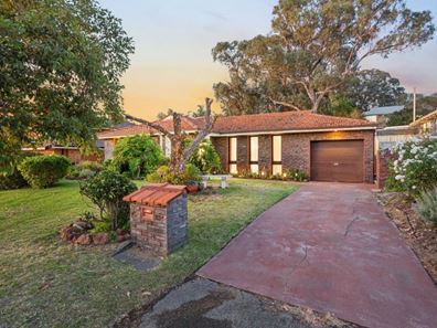 30 Pascoe Street, Karrinyup WA 6018