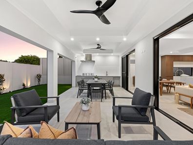 8A Williams Road, Dianella WA 6059