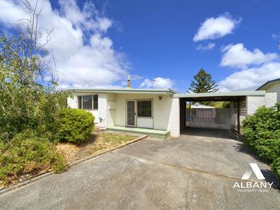 12 Whidby Street, Orana WA 6330