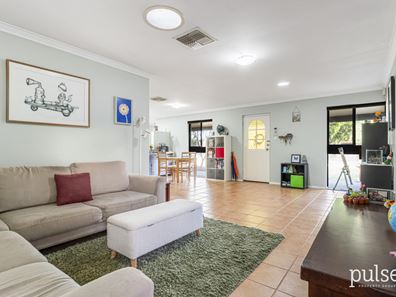 1A Elderberry Drive, Parkwood WA 6147