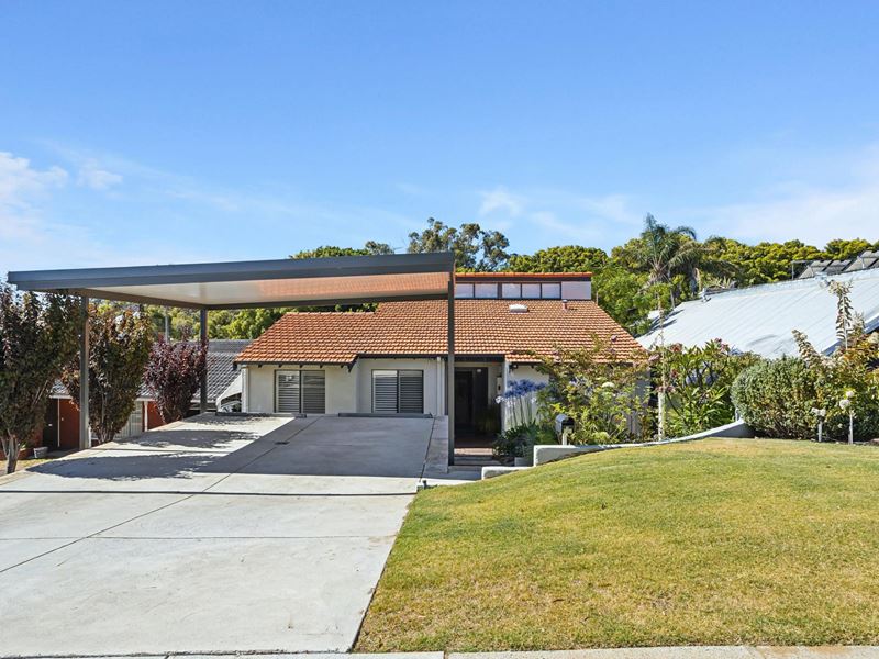 81 Clontarf Street, Sorrento WA 6020