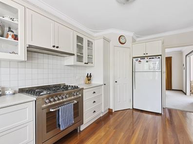 12 Blackdown Way, Karrinyup WA 6018