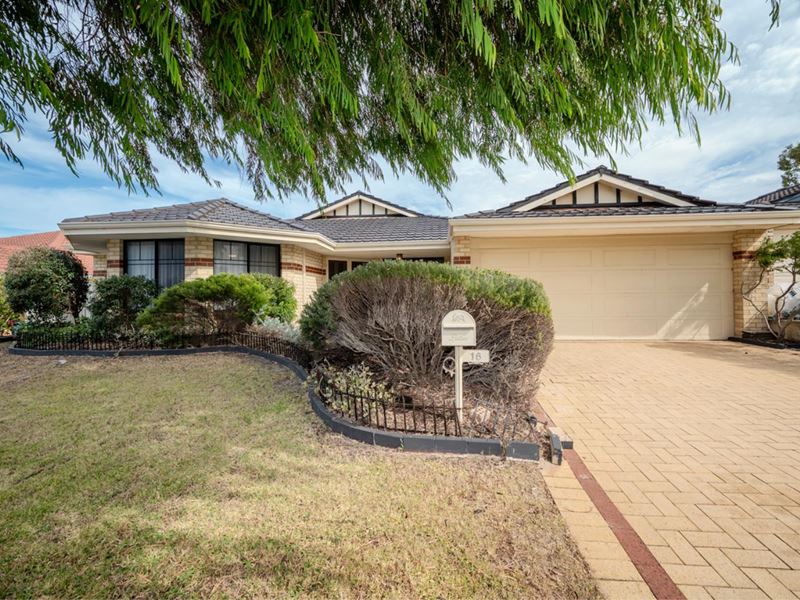 16 Mintaro Parade, Quinns Rocks WA 6030