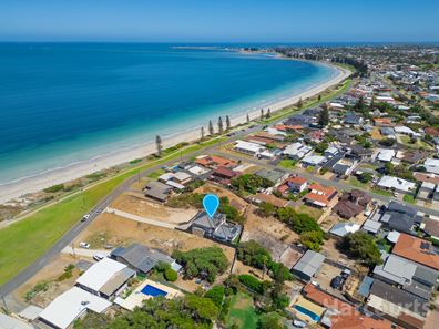 68A Warnbro Beach Road, Waikiki WA 6169