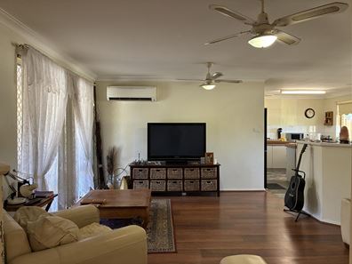 2/2 Egan Street, Armadale WA 6112