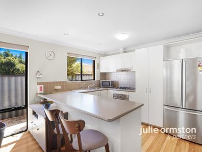 15/5 Calabrese Avenue, Wanneroo WA 6065